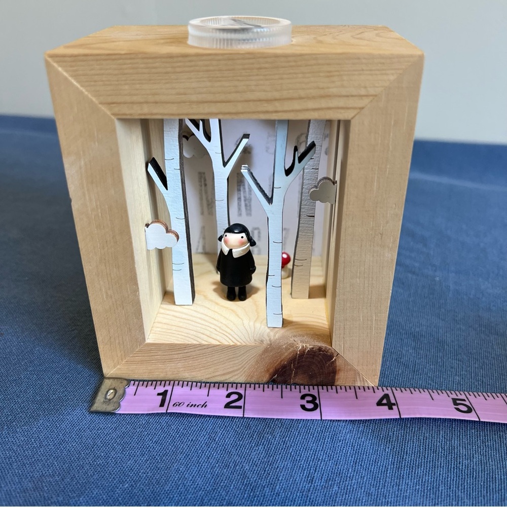 Wednesday Addams Shadowbox Light-up Diorama Cute Fun Halloween Decor - Picture 6 of 8
